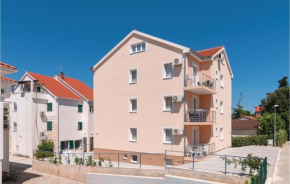  Apartment Supetar 44  Супетар